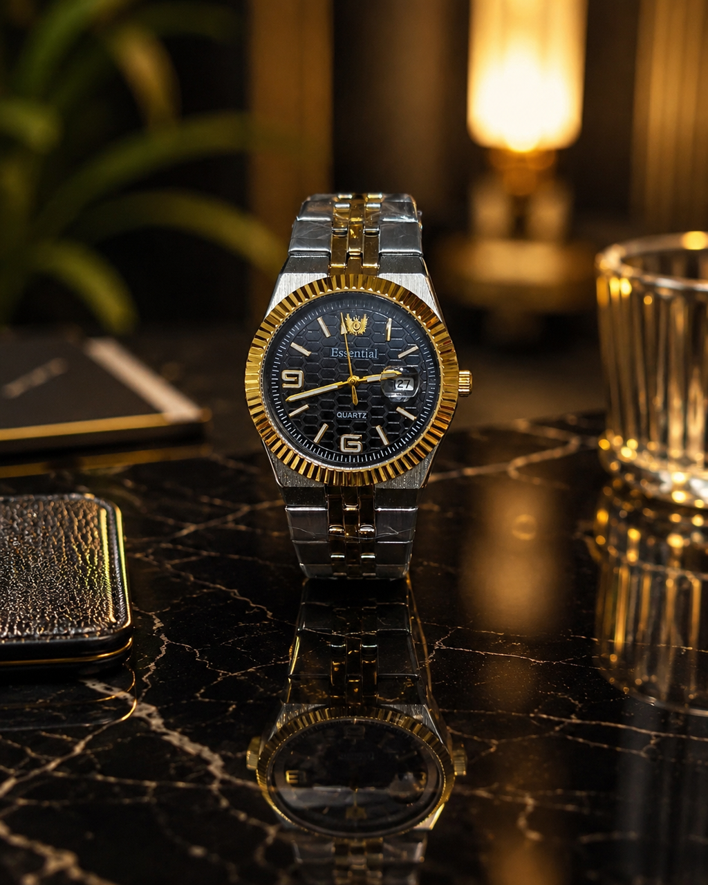 Essential Luxury Quartz Men'S Wristwatch, a Sporty And Timepiece with Luminous Features And a Date Function, Crafted from Stainless Steel. Perfect As a Gift