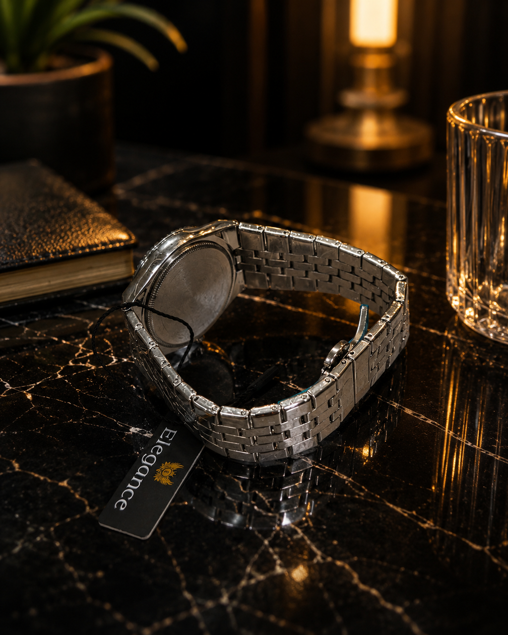 Essential Luxury Quartz Men'S Wristwatch, a Sporty And Timepiece with Luminous Features And a Date Function, Crafted from Stainless Steel. Perfect As a Gift
