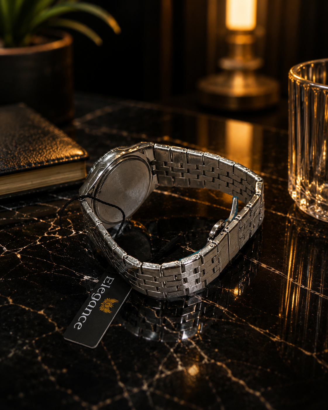 Essential Luxury Quartz Men'S Wristwatch, a Sporty And Timepiece with Luminous Features And a Date Function, Crafted from Stainless Steel. Perfect As a Gift