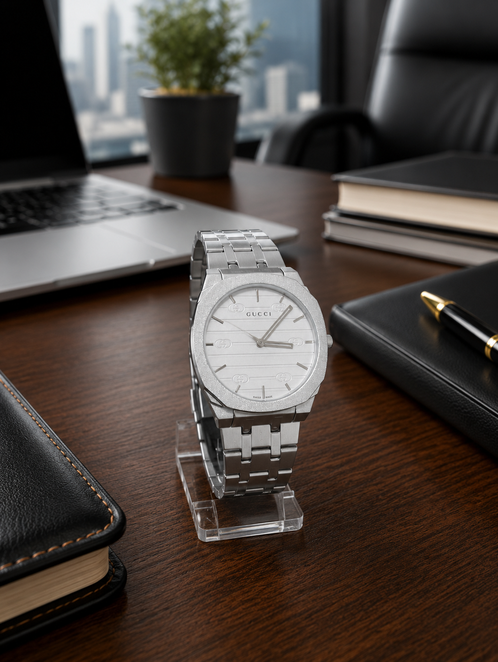 Gucci Watch – YA163402 Silver