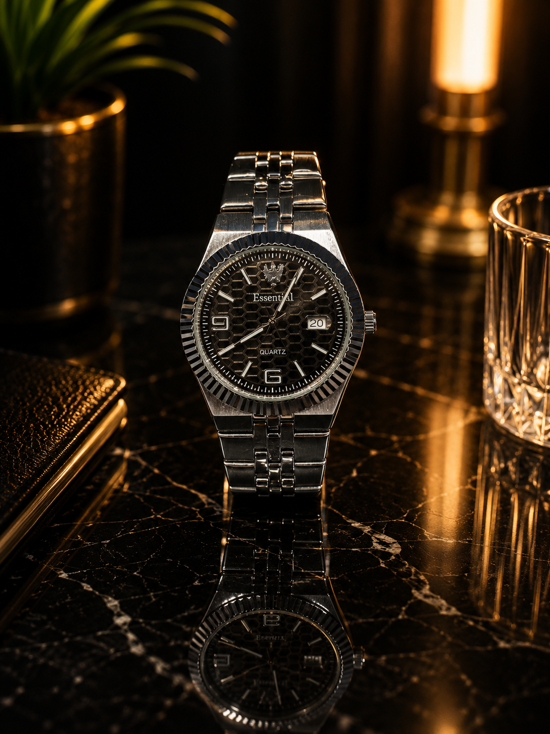 Essential Luxury Quartz Men'S Wristwatch, a Sporty And Timepiece with Luminous Features And a Date Function, Crafted from Stainless Steel. Perfect As a Gift