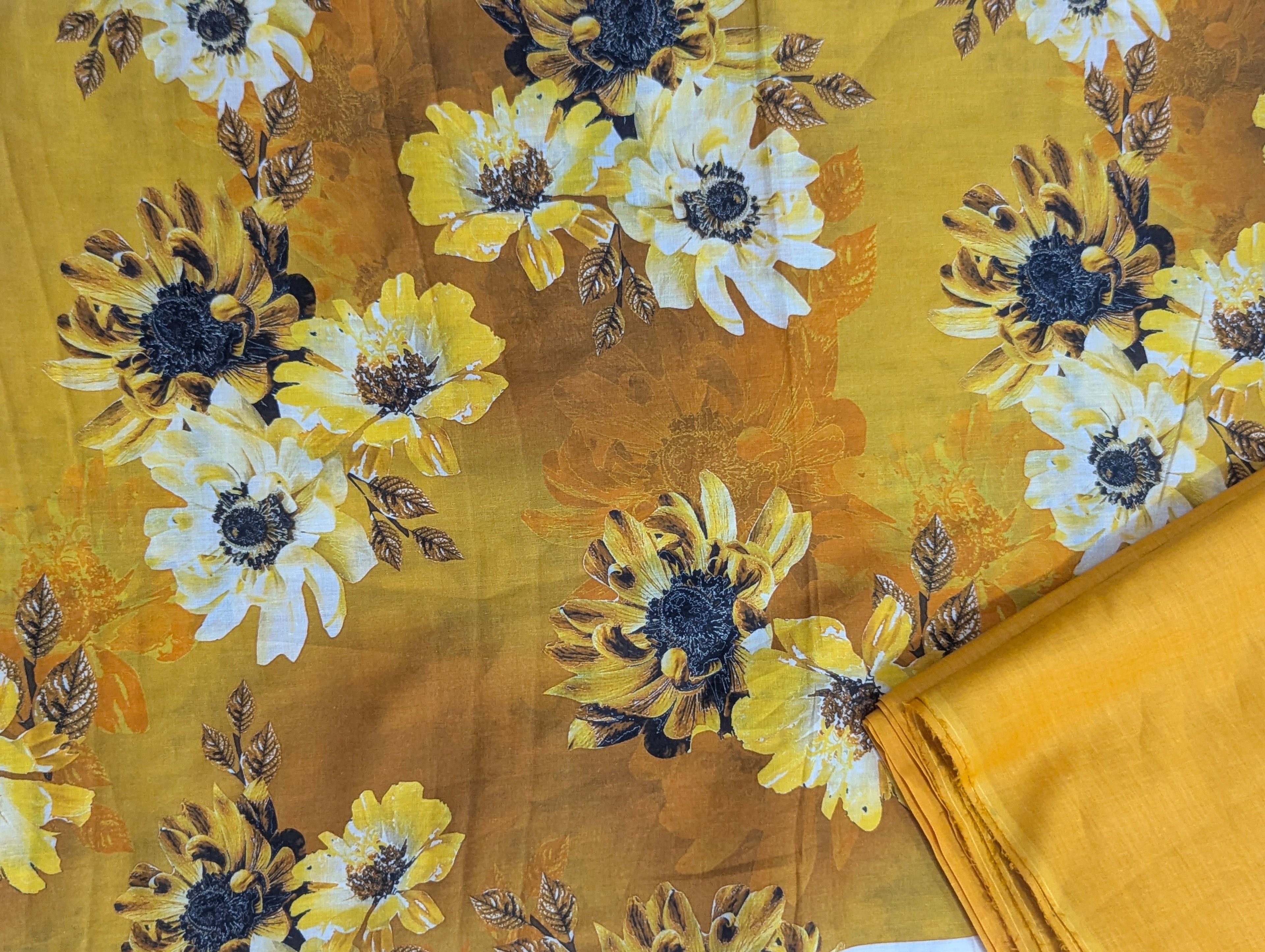 3 Piece Printed Lawn